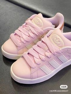 Pink Summer Shoes, Pink Cute Shoes, Wishlist Shoes, Stile Blair Waldorf, Pretty Sneakers, Stile Hijab, Minako Aino, Dr Shoes, Trendy Shoes Sneakers