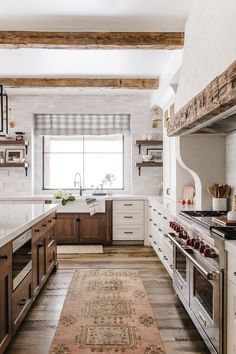 the kitchen is clean and ready to be used as an appliance for cooking