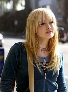 Y2k Hairstyles, Haircuts Straight Hair, Long Blonde, Hilary Duff, Cut My Hair, Long Blonde Hair, Hair Inspo Color