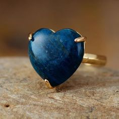 WickedAF Resizable / Apatite Natural Gemstone Heart Shaped Ring Psychic Gifts, Treasure Jewelry, Apatite Stone, Heart Shaped Rings, Heart Gemstone, 7 Chakras, Labradorite Ring, Stone Heart, Classic Ring