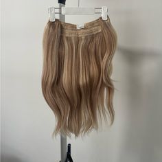 Hidden Crown Halo Hair Extensions Color #116, Style Layered 18 Inches. Retails For $412 Hair Extensions Color, Crown Halo, Halo Hair Extensions, Crown Hair, Halo Hair, Crown Hairstyles, Wig Hairstyles, Hair Extensions, Womens Hairstyles