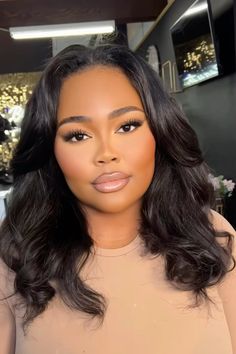 Natural Enhanced Makeup, Natural Makeup Blackgirl, Taupe Makeup Look, Soft Glam Brown Skin, Round Face Makeup Looks, Natural Makeup For Black Women, Bridesmaid Makeup Natural, Light Glam, Soft Natural Makeup