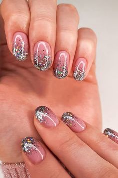 Cute & Beautiful Short Nail Design Ideas | Nails | Nail Design | Short Nails Sparkly Nail Polish, Glitter Manicure, Nail Dip Powder, Pink Ombre Nails, Gold Glitter Nails, Ombre Nails Glitter, Nail Dip, Nail Designs Glitter