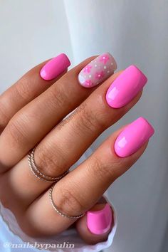 May 7, 2021 - Who doesn’t love pink nails? Fortunately, here are some of the best and hot pink nail designs you need to consider this 2021! Tropical Vacation Nails Simple Square, Spring Floral Nail Designs, Summer Fun Nails 2023, Nail Bat, Short Pink Nails, Unghie Sfumate, Pink Gel Nails, Fingernail Designs, Short Gel Nails