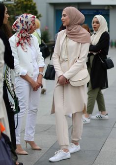 With Love, Leena. – A Fashion + Lifestyle Blog by Leena Asad Chic Hijab Outfit, Elegant Muslim Outfits, Leena Asad, With Love Leena, Love Leena, Muslim Style, Street Hijab Fashion, Muslim Women Fashion