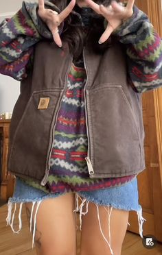 Vancouver Island Aesthetic Outfits, Australian Winter Outfits 2024, Granola Western Aesthetic, Granola Vest Outfits, Earthy Crunchy Outfits, Winter Outfits Granola Girl, Indie Granola Outfits, Crunchy Granola Aesthetic Clothes, Flannel Outfits Granola