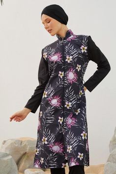 This pattern, resembling a flower garden, is designed for all you flower lovers out there. A swimsuit that combines the simplicity of black with the allure of flowers. Our swimsuit, with its body made of parachute swimsuit fabric, also features water-repellent and quick-drying properties. Place your order now! The post Daisy Burkini appeared first on Burkini Remsa. Full Body Swimsuit, Full Coverage Swimsuit, Swimsuit Fabric, Modest Swimwear, Boys Swimwear, Swimsuit Dress, Kids Swimwear, Flower Lover, A Flower