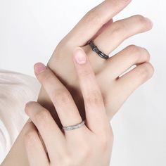 Size: Adjustable Opening Fashion Element: round, Oval, Ring Style: Simple Metal Crystal Promise Ring, Adjustable Black Alloy Ring, Rose Gold Round Midi Rings, Minimalist Metal Stackable Round Rings, Minimalist Round Stackable Metal Rings, Minimalist Alloy Rings For Gifts, Adjustable Alloy Promise Ring, Stackable Metal Midi Rings, Stackable Round Metal Midi Rings