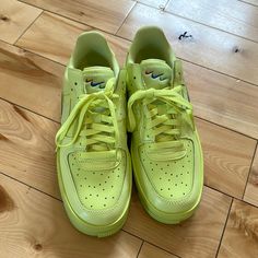 Never Worn Nike Size 9 Women’s Shoes In Lime Green Lime Green Shoes, Nike Revolution 3, Nike Air Max Excee, Nike Tanjun, Womens Golf Shoes, Swim Shoes, Nike Green, Nike Shoes Women, Distressed Black Jeans