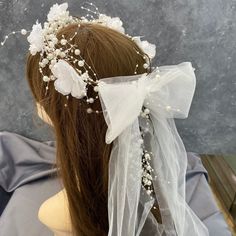 With Bow Pearl flower crown is made of Pearl and chiffon flowers. The two ends meet at the back with an organza ribbon, so it's one size. Crown is a simple and beautiful piece suitable for brides, flower girls, bridesmaids. It is easy to use. Flower Crown Ribbon, Wedding Flower Crown Veil, Flower Crown With Ribbon, Flower Crown Aesthetic, Flower Crown Party, Pink Pearl Wedding Crown, Cottagecore Flowercrown, Peony Flower Crown, Flower Clothes