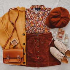 6,414 Me gusta, 49 comentarios - CHEE 🌈🌻✨ (@megoosta) en Instagram: "Satisfying fall colors 🍁🍂🧡💛" Floral Shirt Outfit, Moda Vintage, Floral Shirt, Outfits Casuales, Cute Casual Outfits