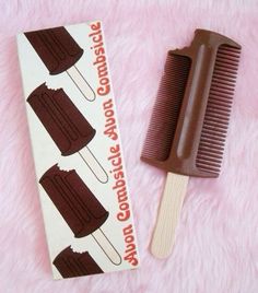 Choco Biscuit, Cute Little Things, Vintage Avon, Vintage Beauty, Cool Items, Things To Buy, Malta, Comb, Gadgets