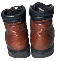 RED WING® 202 Brown Leather Lace Up Boots Men's Size 8.5 E.E. RETAIL PRICE: $225.00 Style No: 202 ITEM DESCRIPTION: A time-tested, purpose-built design delivers big in some of the harshest working conditions in the oil and gas, construction, manufacturing and other industries. SuperSole® is a single-density, direct-molded urethane sole maximizes comfort while delivering superior traction. It is also highly resistant to oil and other chemicals. ITEM CONDITION: Good Pre Owned Condition. ABOUT THE Rugged Sturdy Leather Boots, Sturdy Leather Boots With Snip Toe, Rugged Leather Waterproof Boots, Sturdy Leather Work Boots With Snip Toe, Sturdy Leather Boots With Round Toe, Brown Cap Toe Work Boots For Outdoor, Sturdy Leather Lace-up Waterproof Boots, Brown Waterproof Boots With Snip Toe For Work, Business Waterproof Moc Toe Boots With Reinforced Toe