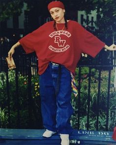 90s Hiphop Outfit, Old School Photos, 90s Hip Hop Outfits, Hip Hop Style Women, Look Hip Hop, Jamel Shabazz, Street Style Hip Hop, Hip Hop Street Style, Mode Hip Hop