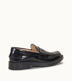 Patent Leather Loafers With Rubber Sole And Almond Toe, Formal Patent Leather Loafers With Stitched Sole, Classic Patent Leather Loafers With Stitched Sole, Patent Leather Brogue Loafers For Business Casual, Business Casual Patent Leather Brogue Loafers, Business Loafers With Patent Leather And Rubber Sole, Business Loafers With Rubber Sole In Patent Leather, Semi-formal Patent Leather Loafers With Leather Sole, Elegant Black Tassel Loafers With Stitched Sole