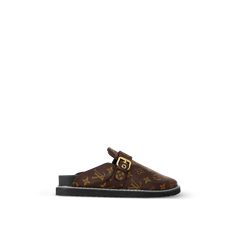 LOUIS VUITTON® - Lv Cosy Flat Comfort Clog - Cacao Louis Vuitton Heels, Cosy Flat, Louis Vuitton Gifts, Light Sneakers, Chic Leather, Louis Vuitton Sandals, Louis Vuitton Official, Buckle Shoes, Classic Bags