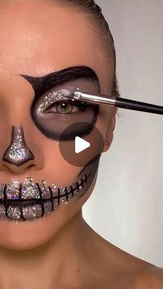 Catrina Make Up Ideas, Glam Catrina Makeup, Catrina Costume Ideas, Sugarskulls Makeup Simple, Sugar Skull Makeup Tutorial Step By Step, Diy Skeleton Face Paint Easy, Dia De Los Muertos Face Paint Ideas, Sugar Skull Costume Outfit Diy, Cool Halloween Makeup Creative