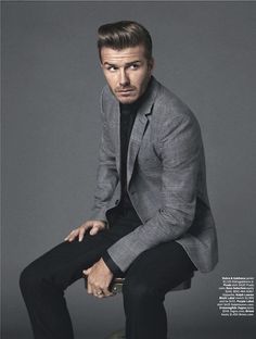 Gray blazer jacket sport coat. Black shirt. Black pants. Smart Casual. Beckham Suit, David Beckham Suit, David Beckham Style, Beckham Style, Jacket Sport, Gray Blazer, Black Pants Men, Mens Fashion Smart, Foto Tips