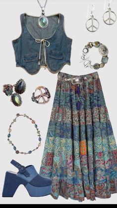 Hippie 70s Outfits, Cochella Outfits Inspiration, Hippie Outfits 60s, Hippy Cowboy, 70s Fall Outfits, Hippie Outfits Women, Fall Hippie Outfits, Western Hippie Fashion, Hippy Outfits