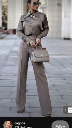 Monochromatic Fashion, Chique Outfits, Business Outfits Women, Elegante Casual, Classy Work Outfits, Stylish Work Outfits, Professional Outfits, Outfits Casual, Business Casual Outfits