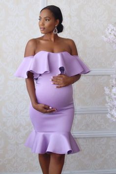 Elegant Lilac Maternity Midi Dress, with Off-the-Shoulder, ruffled Bardot neckline Maternity Shoot Dress, Cute Maternity Dresses, Easter Dresses For Toddlers, Maternity Dresses For Baby Shower, Maternity Dresses Summer, Dolly Dress, Pregnancy Style, Maternity Dresses For Photoshoot, Cute Maternity Outfits