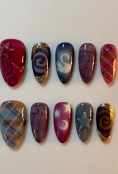 Mazzy Star Nails, Hozier Nails, Mix Match Nails, 90s Nails, Band Nails, Gothic Nails, Mazzy Star