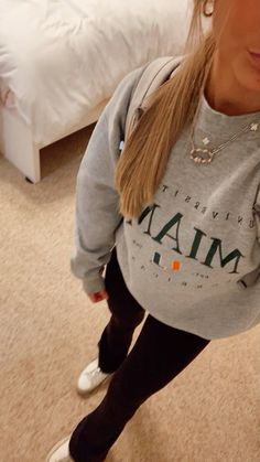 Flare Leggings Outfit, Winter Outfits College, Leggings Outfit Ideas, School Fit, Lululemon Outfits, Leggings Outfit, Trendy Outfits For Teens, Cute Lazy Outfits, Lazy Outfits