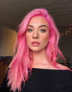 Long Pink Hair, Hot Pink Hair, Latest Hair Color, Pastel Pink Hair, Hair Color Pink, Short Hair Color, Hair Color Blue, Dye My Hair, Hair Color Dark