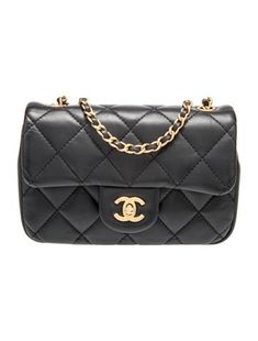 Chanel Messenger BagFrom the 2022 Collection by Virginie ViardBlack LambskinInterlocking CC Logo, Quilted Pattern & Chain-Link AccentGold-Tone HardwareChain-Link Shoulder StrapSingle Exterior PocketLeather Lining & Single Interior PocketTurn-Lock Closure at FrontIncludes Box & Dust Bag Chanel Mini Flap Bag, Chanel Mini, Quilted Pattern, Mini Heart, Saint Laurent Bag, Work Bags, Cc Logo, Accessories Jacket, Bag Handle