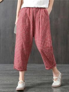 VINTAGE RAMIE COTTON PLAID CAPRI HAREM PANTS - rrdeye Black Harem Pants, Linen Fashion, Boho Style Dresses, Linen Style, Outfits Winter, Style Pants, Petite Outfits, Kids Sweater, Cozy Fashion