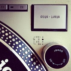 a close up of a clock on a wall with two different clocks and one has the word dois 1 - 14s