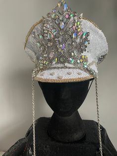 Welcome to Ice Queen. Layered in reversible white/silver sequins and embellished with bling.  Hat circumference 60 cms / 23 inches.  Any questions, just ask. Festival Celebration, Silver Sequin, Ice Queen, Costume Hats, Bling Bling, White Silver, Costume Accessories, Headpiece, Queen