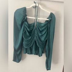 Nwt Long Sleeve Dressy Top , Ver Elegant And Chic Fitted With Back Zipper House Of Harlow 1960, House Of Harlow, Dressy Tops, Top Blouse, Blouses, Womens Tops, Zipper, Long Sleeve, Green