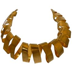 Vintage artisanal architectural gilt-metal "metal dore" choker statement necklace by Herve Van der Straeten, made in France. Herve Van Der Straeten Jewelry, Herve Van Der Straeten, Yellow Diamond Necklace, Van Der Straeten, Metal Pendant Necklace, Vintage Choker Necklace, Blue Sapphire Necklace, Branch Necklace, Statement Choker Necklace