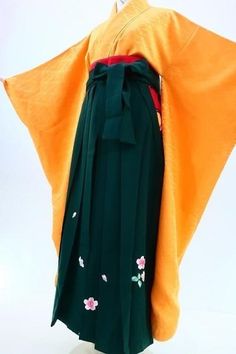 Furisode (long-sleeved kimono) with a chrysanthemum pattern on a Yamabuki-colored silk ground. The simple pattern allows you to wear it with ease and elegance. Set includes Furisode (long-sleeved kimono) Hakama (lantern-shaped hakama) HanKinobi Kimono Body length (from the shoulder peak): approx. 162.0 cm (height made out/impossible) Sleeve length: About 105.0cm Length of the sleeve: About 64.0 cm (distance out of the sleeve/about 2.5 cm) Front width: approx. 23.0cm / Rear width: approx. 29.0cm Hakama Approx. 87.0cm (under the cord) HanKinobi Length: approx. 400.0cm Width: approx. 17.0cm Material: Pure Silk Condition:Please see photos. ☆ Furisode" symbolizes youthfulness and glamour, and it is considered a garment to make oneself look beautiful. It is characterized by gorgeous designs with Kimono Hakama, Yellow Kimono, Long Sleeve Kimono, Luxurious Wedding, Japanese Kimono, Gorgeous Design, Simple Patterns, Dress Clothes For Women, Pure Silk