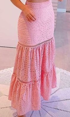 Classy Fashion Style, Elegance Dress, Long Dresses Casual Maxi, Modest Dresses Fashion, Lace Gown Styles, Simple Kurti Designs, Pattern Dress Women, Cute Skirt Outfits, Maxi Skirt Outfits