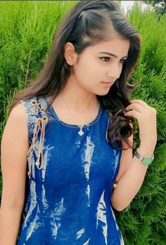 Indian Beautiful girl, photo, image, picture Beautiful Long Dresses, Beautiful Casual Dresses, Teen Girl Dresses, Stylish Girl, Girl Dresses, Girl Face, Bollywood Actress