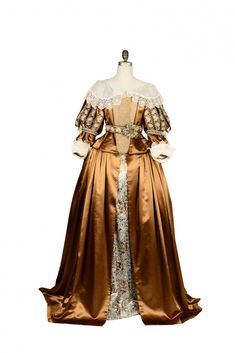 17 Century Fashion, 17th Century Dress, Custom Corsets, Gold Outfit, Baroque Fashion, Historical Clothing, Historical Fashion