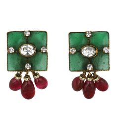 Vintage Gripoix Emerald and Ruby Drop Earclips 4 Quadrants, Grandmother Jewelry, Silversmith Jewellery, Antique Fashion, French Jewelry, Lucky Charms, Chanel Vintage, Chanel Jewelry, Ruby Earrings