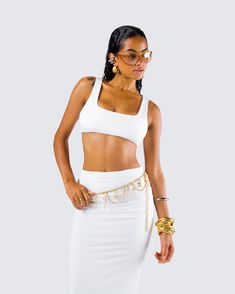 This white bra top is a need not a want 🙌 Made from jersey fabric and complete with a squared scoop neck, this closet essential is the perfect versatile piece for any occasion - from lounging at home to getting drinks with the girls 🤍 Chic Scoop Neck Crop Top With Built-in Bra, White Seamless Party Top, Trendy White Tube Top With Built-in Bra, Seamless Scoop Neck Tank Top For Party, White Chic Tank Top With Built-in Bra, Chic White Tank Top With Built-in Bra, White Crop Top With Built-in Bra, Trendy White Scoop Neck Crop Top, Chic White Scoop Neck Crop Top