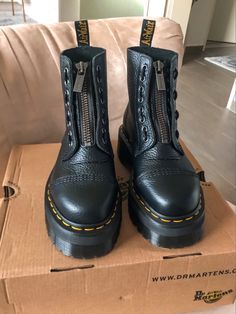 Doc Marten Sinclair, Doc Martens Sinclair, Dc Martens, Boot For Men, Nike Heels, Doc Marten Boot