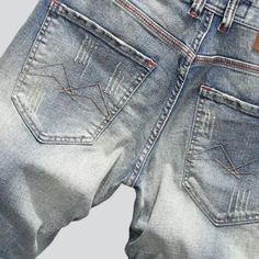 Introducing the 2023 Summer Collection's latest must-have: retro elastic ripped denim shorts. With a grunge style and distinct features, these shorts will be your go-to for those hot summer days!Distinctive Features: Grunge Style: Capture the spirit of the season with a distressed, grunge look that makes a statement. Mid-Waist: Show off your summer curves with a flattering mid-waist fit that'll have you looking your best. Stretchy: Enjoy all-day comfort with our elastic, stretchy denim fabric. Z Hooded Jean Jackets, Embellished Denim Jacket, Mens Denim Shorts, Ripped Denim Shorts, Mens Fashion Jeans, Grunge Look, Denim Patterns, Embellished Denim, Distressed Denim Shorts