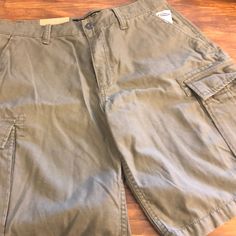 Open To Offers Bundle To Save On Shipping Se Old Navy Shorts, Navy Green, Navy Shorts, Navy And Green, Cargo Shorts, Mens Shorts, Old Navy, Man Shop, Navy