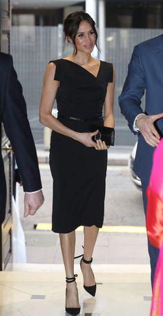 Meghan Markle, the fashionista facing a royal makeover Style Magazine Black Halo Jackie O Dress, Meghan Markle Dress, Black Halo Dress, Casual Attire For Women, Her Outfits, Meghan Markle Style, Royal Dresses, Black Halo, Dress Designer