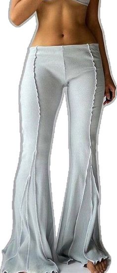 Fitted Gray Pants For Summer, Fitted White Pants For Fall, White Fitted Flare Bottoms, Fitted White Flare Bottoms, White Slim Fit Bottoms For Spring, Trendy White Flare Bottoms, Casual White Flare Bottoms, Trendy Fitted White Pants, Trendy Fitted White Bottoms