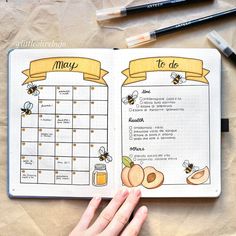 Bullet Journal Layout Ideas, Journal Layout Ideas, May Bullet Journal, Bullet Journal 2020, Penanda Buku, Bullet Journal Spreads, Bullet Journal Banner, Drawing Hands, Bullet Journal Paper