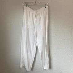 New With Tags Size : Ps Petite Small 100% Organic Linen Wide Ankle Pant Very Comfortable And Lightweight Rise - 11” Inseam - 27” White Pull-on Style Bottoms For Daywear, Linen Wide Leg Pants For Daywear, White Wide-leg Pull-on Pants, White Pull-on Wide-leg Pants, White Pull-on Style Wide-leg Pants, White Linen Bottoms For Daywear, White Linen Wide Leg Pants For Daywear, White Wide Leg Pants With Pockets For Daywear, White Pull-on Style Bottoms For Vacation