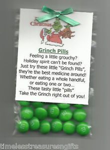 NEW-Grinch-Pills-Chocolate-Candy-Stocking-Stuffer-Novelty-Gag-Gift-Humbug #Celebrações Grinch Pills, Navidad Diy, Cadeau Diy, Christmas Goodies, Noel Christmas, Xmas Crafts, Gag Gifts