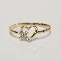 ad eBay - Find many great new & used options and get the best deals for 14K Yellow Gold plated 1.40Ct Round Cut Simulated Diamond Gorgeous Heart Ring at the best online prices at eBay! Free shipping for many products! Dope Jewelry Accessories, Gold Finger Rings, Gold Promise Rings, Green Yellow Blue, Man Made Diamonds, Cross Ring, Jewelry Lookbook, Girly Jewelry, Dream Jewelry