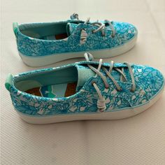 Woman’s Sperry Casual Boat Shoes Sz 11 New Never Worn. Cute Blue & White Pattern. Leather Shoe Laces. Blue Canvas Shoes With Rubber Sole, Closed Toe, Blue Sneakers With Textured Sole For Spring, Blue Lace-up Synthetic Canvas Shoes, Casual Blue Canvas Shoes With Closed Toe, Blue Textile Canvas Shoes For Spring, Spring Blue Textile Canvas Shoes, Blue Sneakers With Removable Insole, Blue Textile Slip-on Canvas Shoes, Blue White Pattern